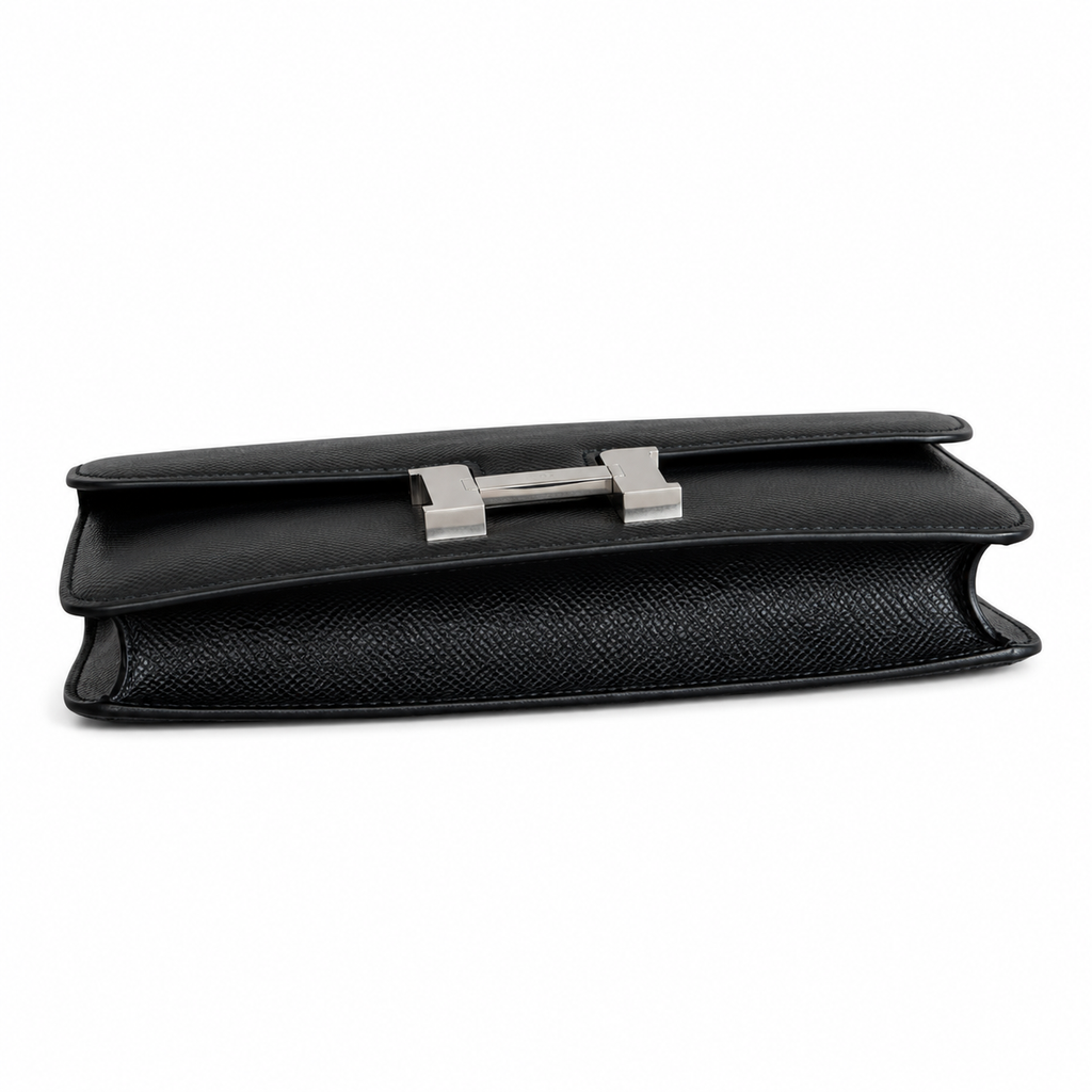 Hermès 26cm Crossbody Bag – Street Style Luxury Leather